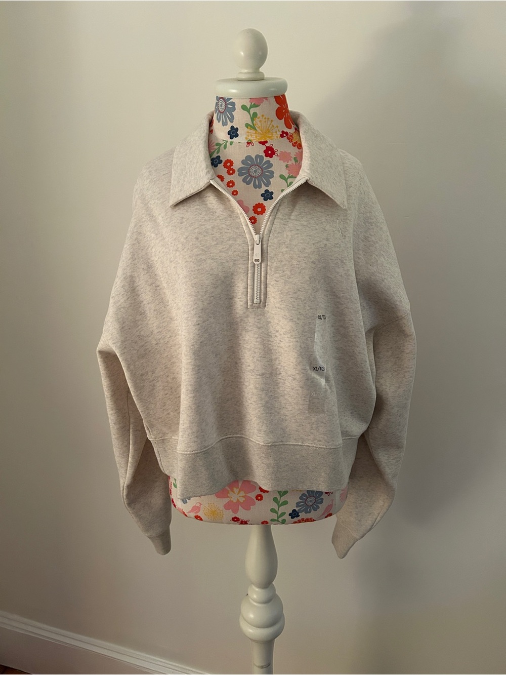 Calvin Klein - Quarter Zip Sweatshirt - Picture 1 of 4